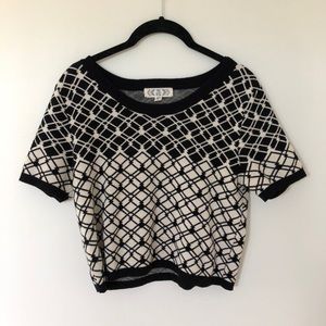 ✨ 2/$30 ✨ Patterned Cropped Sweater Top